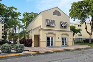 8343 Lake Dr, Doral, FL 33166 - Photo 22