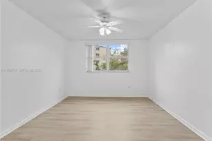 8343 Lake Dr, Doral, FL 33166 - Photo 12