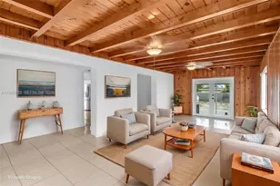 667 E 20th St, Hialeah, FL 33013 - Photo 10