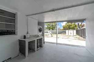 667 E 20th St, Hialeah, FL 33013 - Photo 34