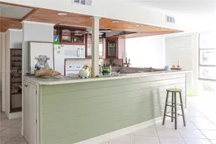 2001 Atlantic Shores Blvd, Hallandale Beach, FL 33009 - Photo 2