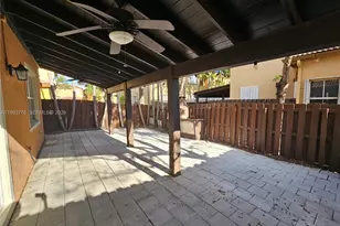 11384 NW 84th Terrace, Doral, FL 33178 - Photo 12