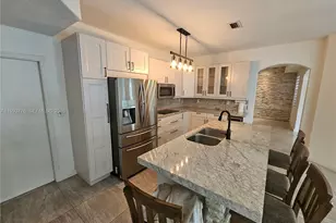 11384 NW 84th Terrace, Doral, FL 33178 - Photo 10