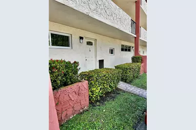 411 S Hollybrook Dr #105, Pembroke Pines, FL 33025 - Photo 2