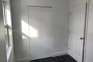 10 NW 28th Way, Fort Lauderdale, FL 33311 - Photo 2