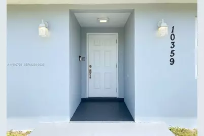 10359 SW 209th Ln, Cutler Bay, FL 33189 - Photo 2