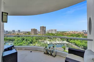 7000 Island Blvd, Aventura, FL 33160 - Photo 18