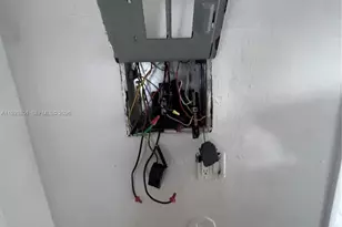 1620 NW 64th St, Miami, FL 33147 - Photo 6