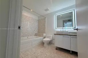 185 SW 7th St, Miami, FL 33130 - Photo 8