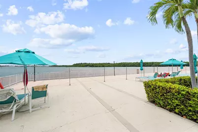 500 Bayview Dr #325, Sunny Isles Beach, FL 33160 - Photo 58