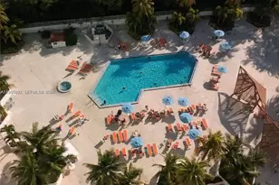 500 Bayview Dr, Sunny Isles Beach, FL 33160 - Photo 2