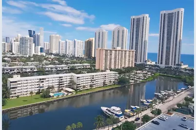 500 Bayview Dr #325, Sunny Isles Beach, FL 33160 - Photo 32
