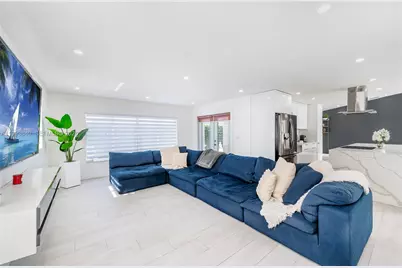 1820 SW 140th Pl, Miami, FL 33175 - Photo 8