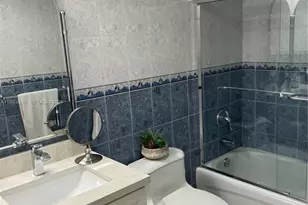 2555 Collins Ave, Miami Beach, FL 33140 - Photo 8