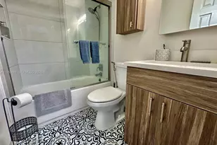 1710 NE 5th Ct, Fort Lauderdale, FL 33301 - Photo 14