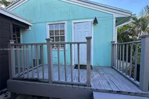 1710 NE 5th Ct, Fort Lauderdale, FL 33301 - Photo 20