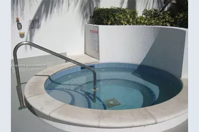 1750 N Bayshore Dr #5008, Miami, FL 33132 - Photo 34