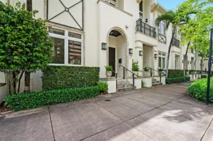530 Valencia Ave, Coral Gables, FL 33134 - Photo 2