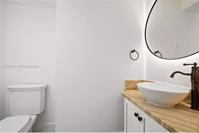 530 Valencia Ave #2, Coral Gables, FL 33134 - Photo 10