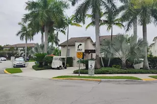 11401 NW 89th St, Doral, FL 33178 - Photo 12