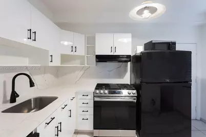 1610 Pennsylvania Ave #1, Miami Beach, FL 33139 - Photo 6