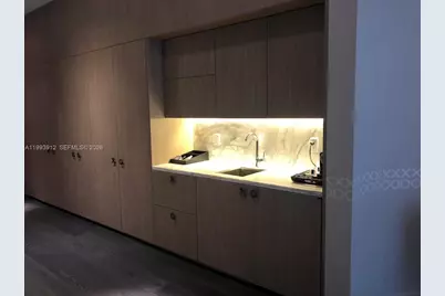 801 S Miami Ave #412, Miami, FL 33131 - Photo 14