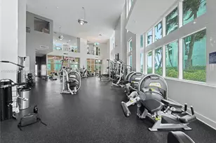 1900 N Bayshore Dr, Miami, FL 33132 - Photo 28