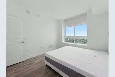 1900 N Bayshore Dr #3811, Miami, FL 33132 - Photo 8