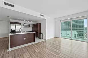 1900 N Bayshore Dr, Miami, FL 33132 - Photo 4