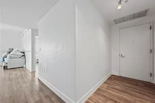 1900 N Bayshore Dr, Miami, FL 33132 - Photo 12