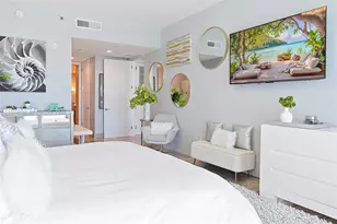 100 S Pointe Dr, Miami Beach, FL 33139 - Photo 16