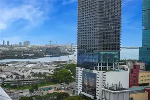 159 NE 6th St, Miami, FL 33132 - Photo 16