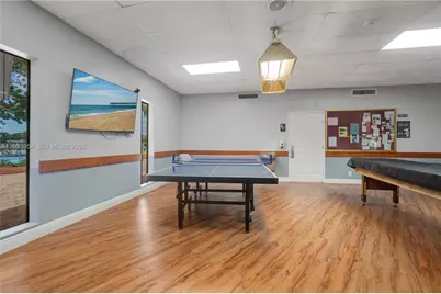 115 Briarwood Cir #2-3, Hollywood, FL 33024 - Photo 10