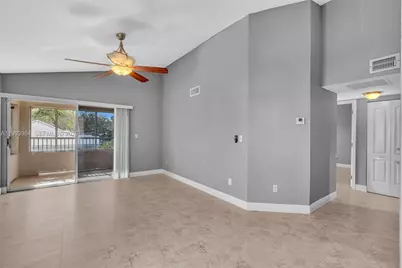 2881 N Oakland Forest Dr #212, Oakland Park, FL 33309 - Photo 8