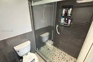 12500 SW 5th Ct, Pembroke Pines, FL 33027 - Photo 4