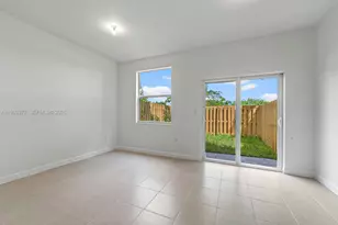 1533 SE 27th Rd, Homestead, FL 33035 - Photo 4