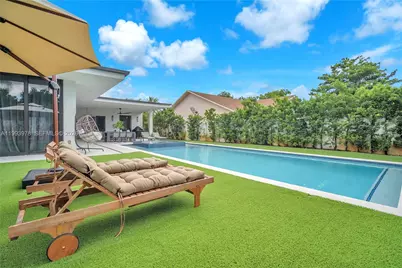 46 NE 162nd St, Miami, FL 33162 - Photo 8