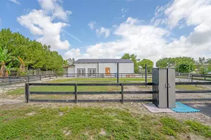 18360 SW 224th St, Miami, FL 33170 - Photo 28