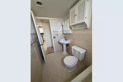 30 SE 4th Ave #116, Hallandale Beach, FL 33009 - Photo 6