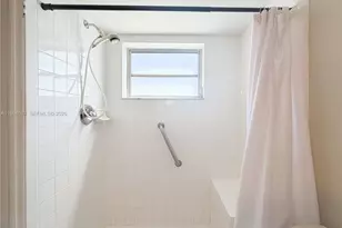 804 SE 7th St, Deerfield Beach, FL 33441 - Photo 22