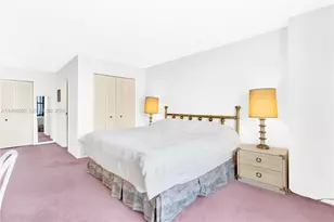 1000 Parkview Dr, Hallandale Beach, FL 33009 - Photo 16