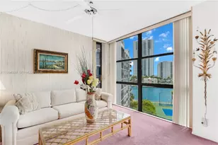 1000 Parkview Dr, Hallandale Beach, FL 33009 - Photo 8