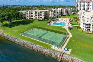364 Golfview Rd, North Palm Beach, FL 33408 - Photo 38
