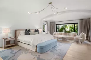 3681 Flamingo Dr, Miami Beach, FL 33140 - Photo 12