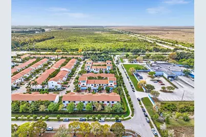 20973 NW 1st Dr, Pembroke Pines, FL 33029 - Photo 44