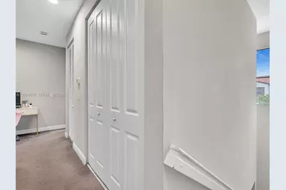 20973 NW 1st Dr, Pembroke Pines, FL 33029 - Photo 30