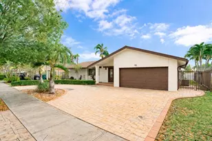 12911 SW 148th Terrace Rd, Miami, FL 33186 - Photo 2