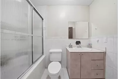 1789 W 72nd St, Hialeah, FL 33014 - Photo 28