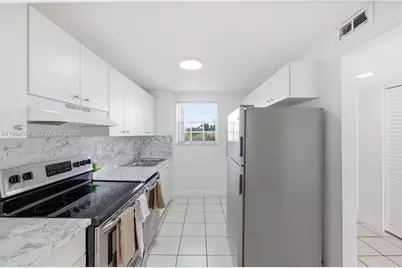 2520 N Andrews Ave #402, Wilton Manors, FL 33311 - Photo 2