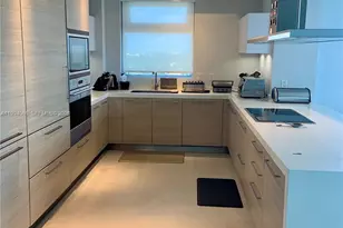 17301 Biscayne Blvd, North Miami Beach, FL 33160 - Photo 8